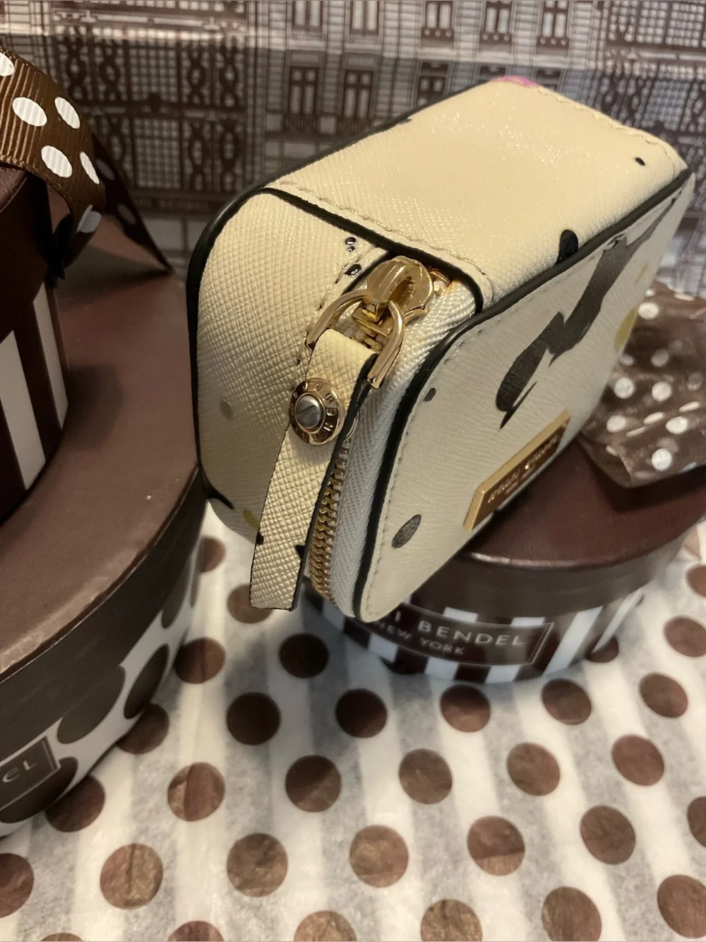 Henri Bendel W 57th Splatter Paint Pattern Zipper Case